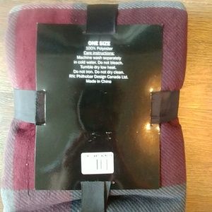 Ike Behar Jackets & Coats - Ike Behar - Black Maroon and Grey Cape/Wrap Ike Behar Jackets & Coats - Ike Behar - Black Maroon and Grey Cape/Wrap